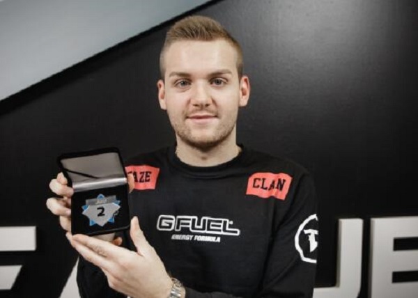 而是现金流 而是现金流